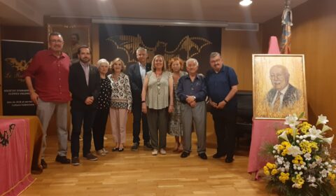 Assistents a l’homenage de Lo Rat Penat a Anfós Ramon