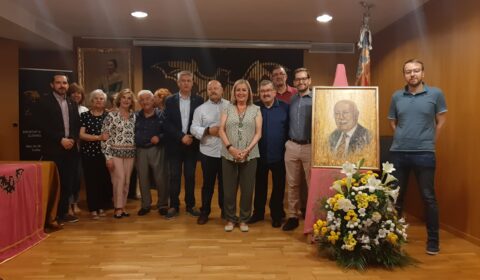 Assistents a l’homenage de Lo Rat Penat a Anfós Ramon