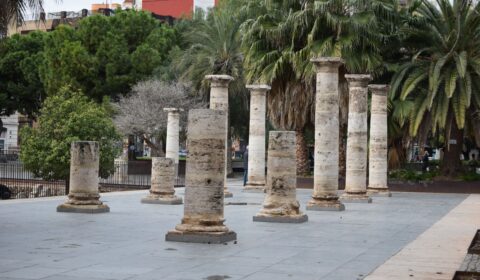 Columnes