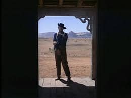 Fotograma de Centaures del desert: Etham Edwards