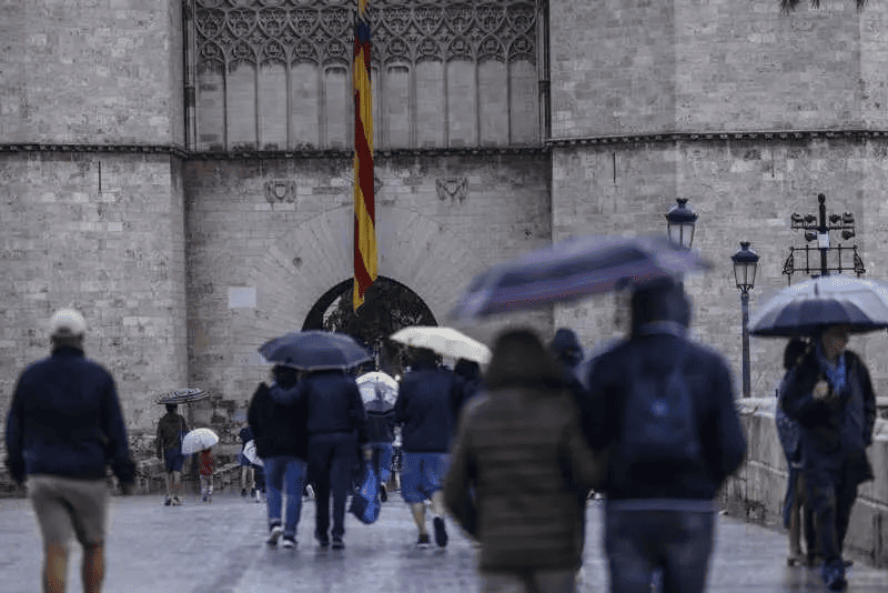 Este Nou d’Octubre baix les Torres de Serrans