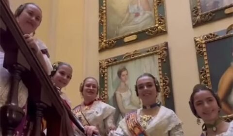 Visita a la sèu de Lo Rat Penat de les comissions falleres de Meliana