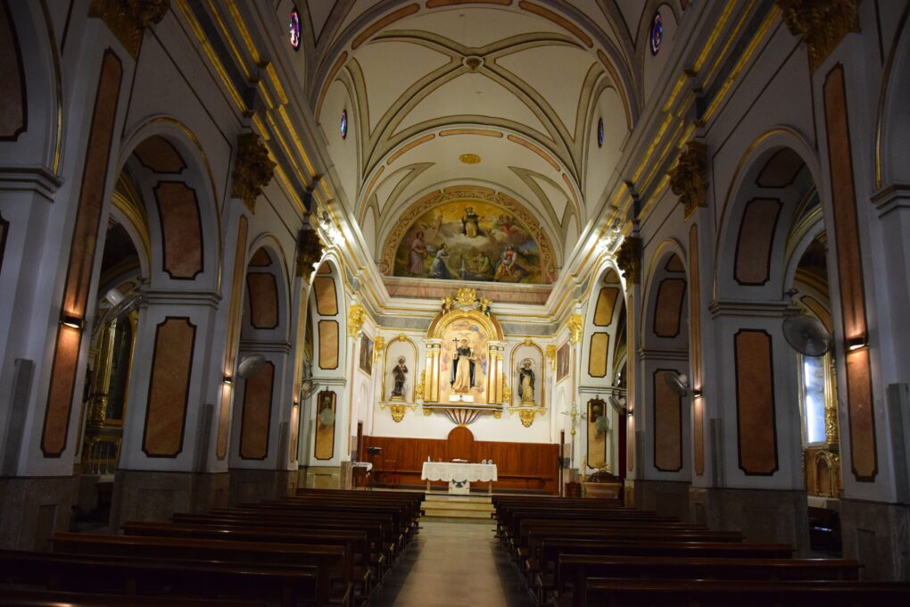 interior de la parròquia
